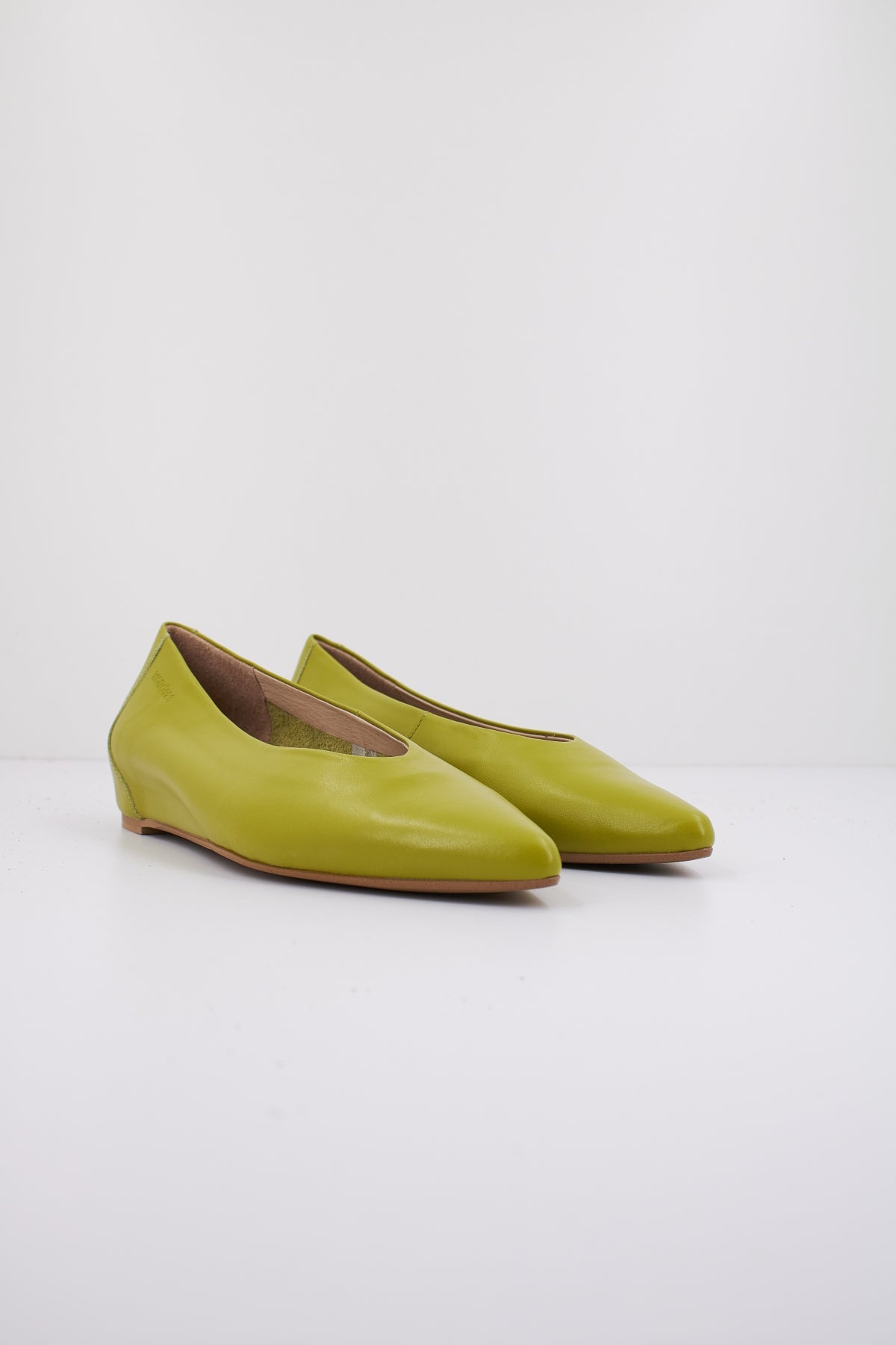 WONDERS A  en color APPLE  (2)