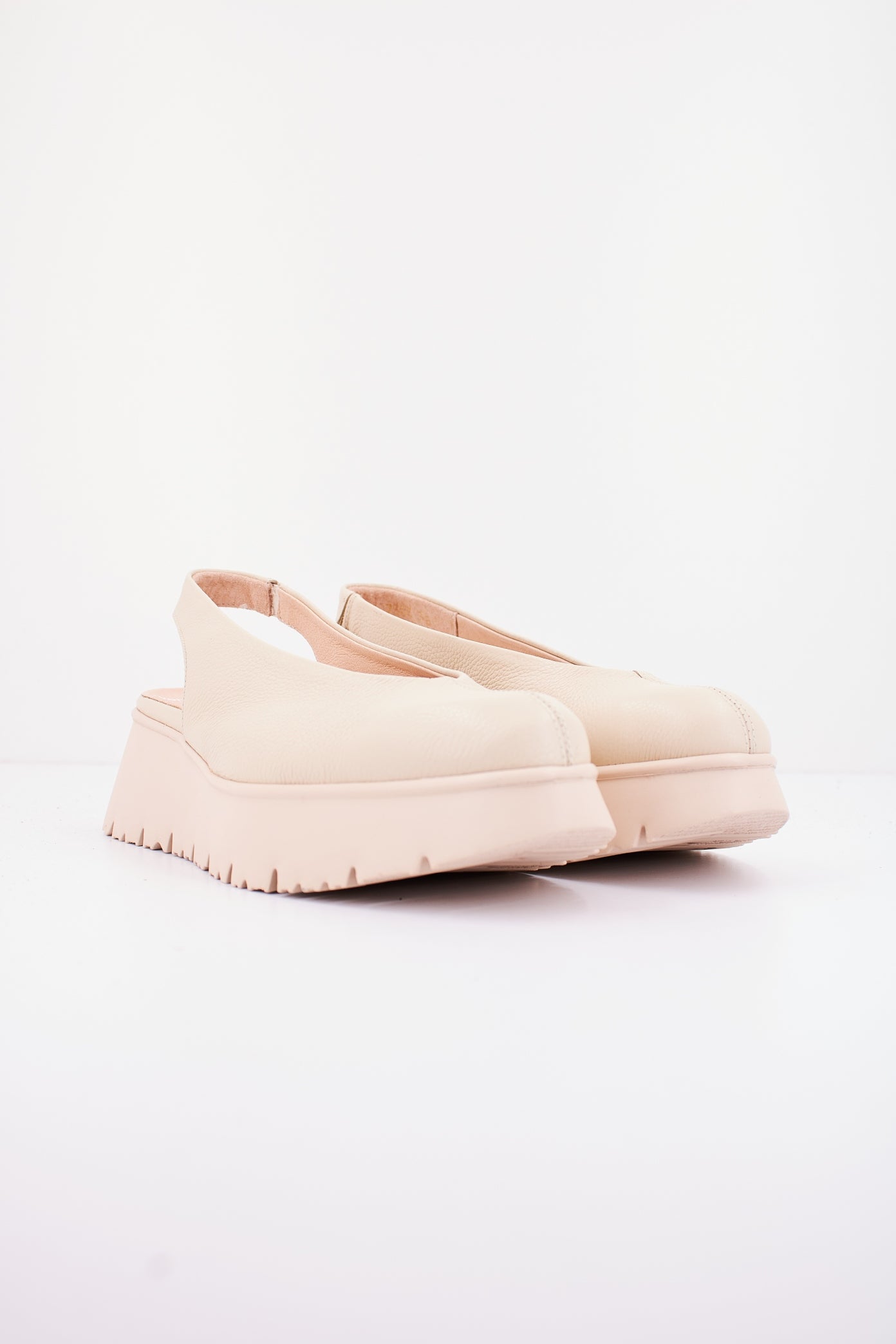 WONDERS C  en color CREAM  (2)