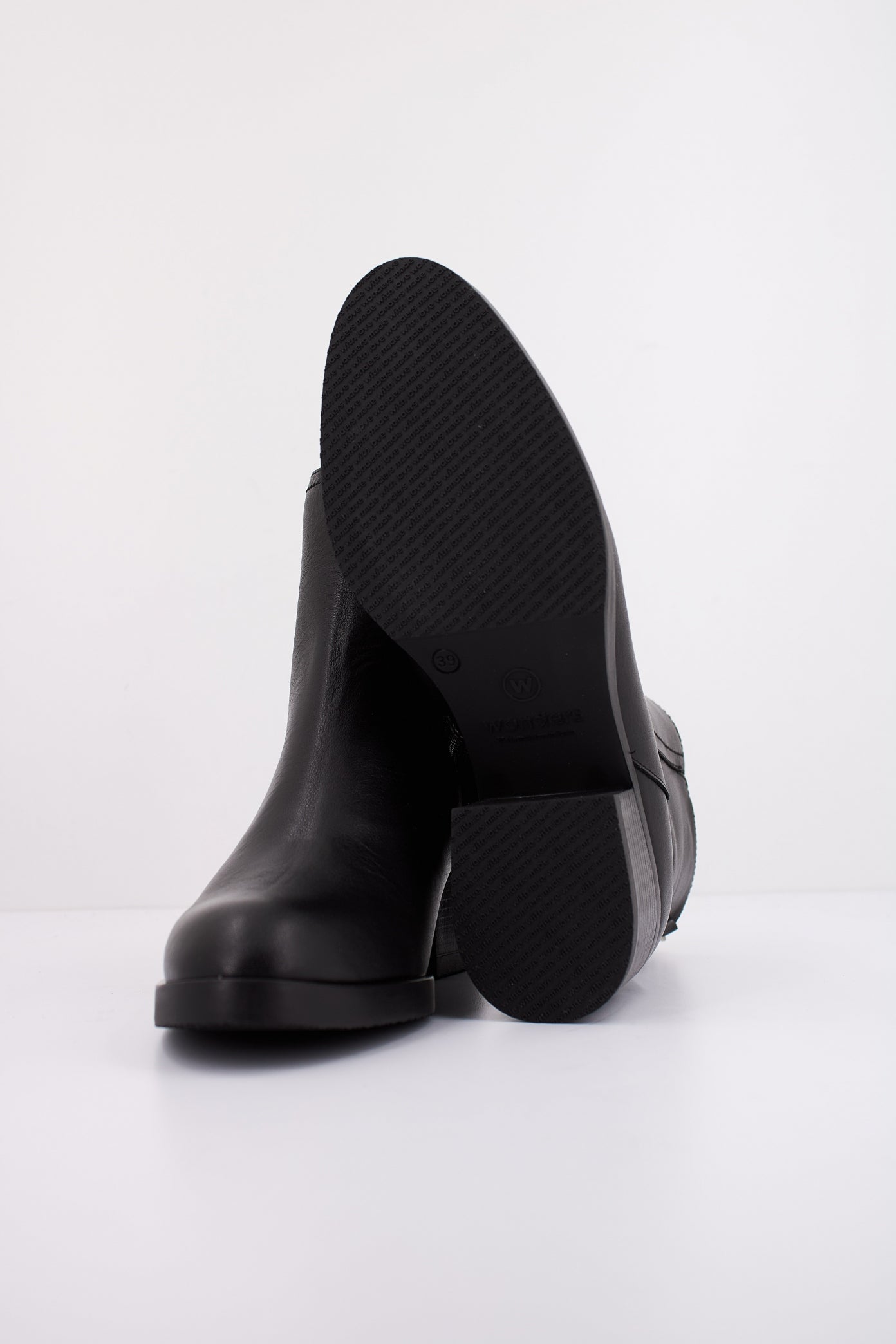 WONDERS G en color NEGRO  (5)