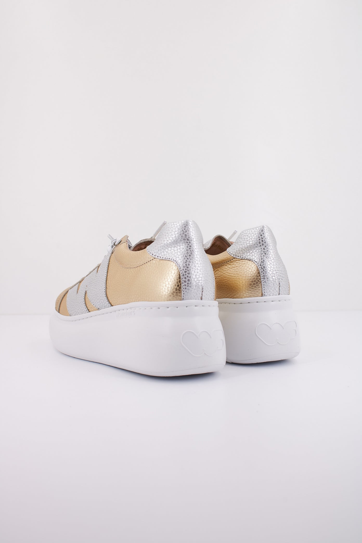 WONDERS MAX en color PLTNPLT  (4)