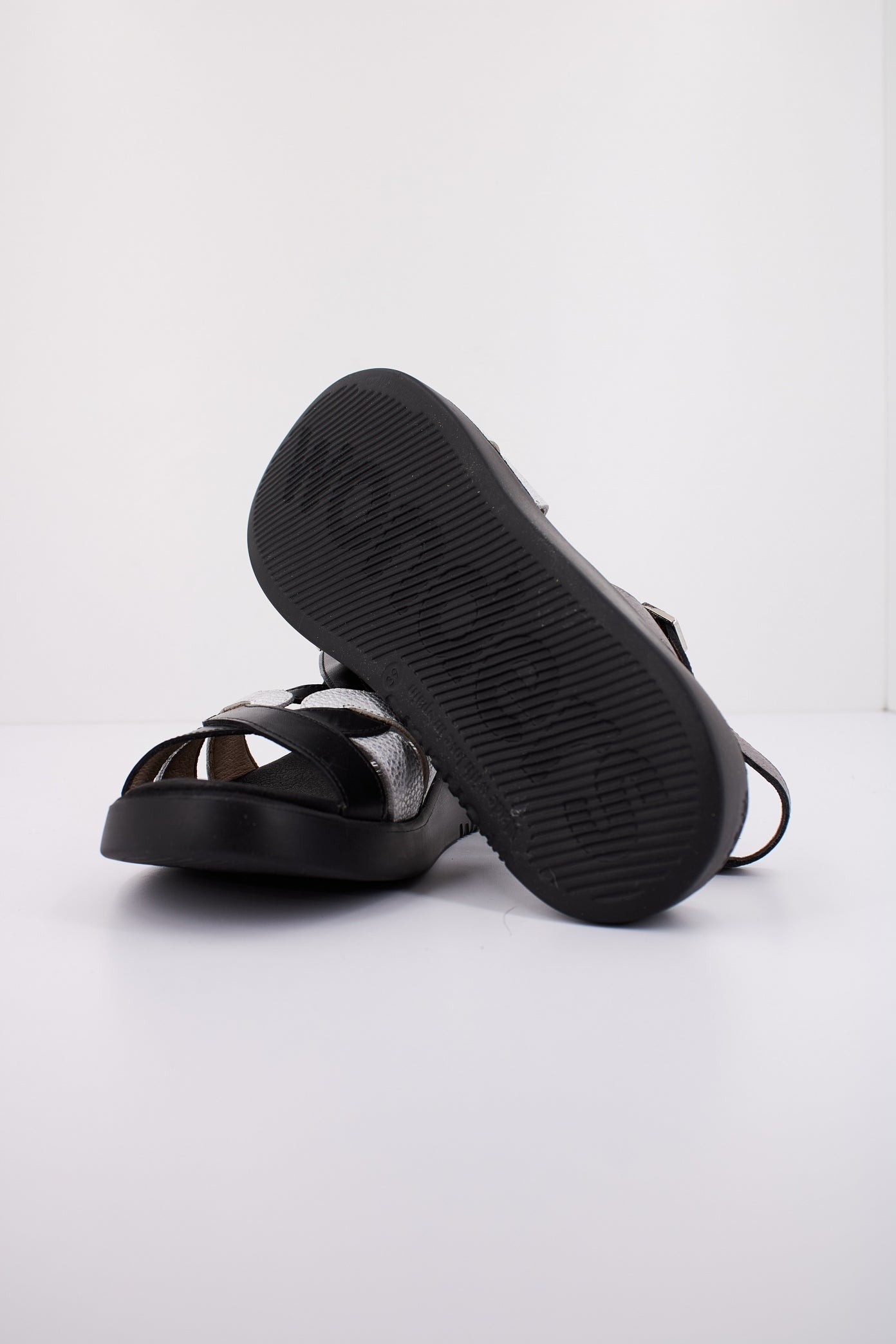 WONDERS AISE MAX en color NGRPLT  (5)