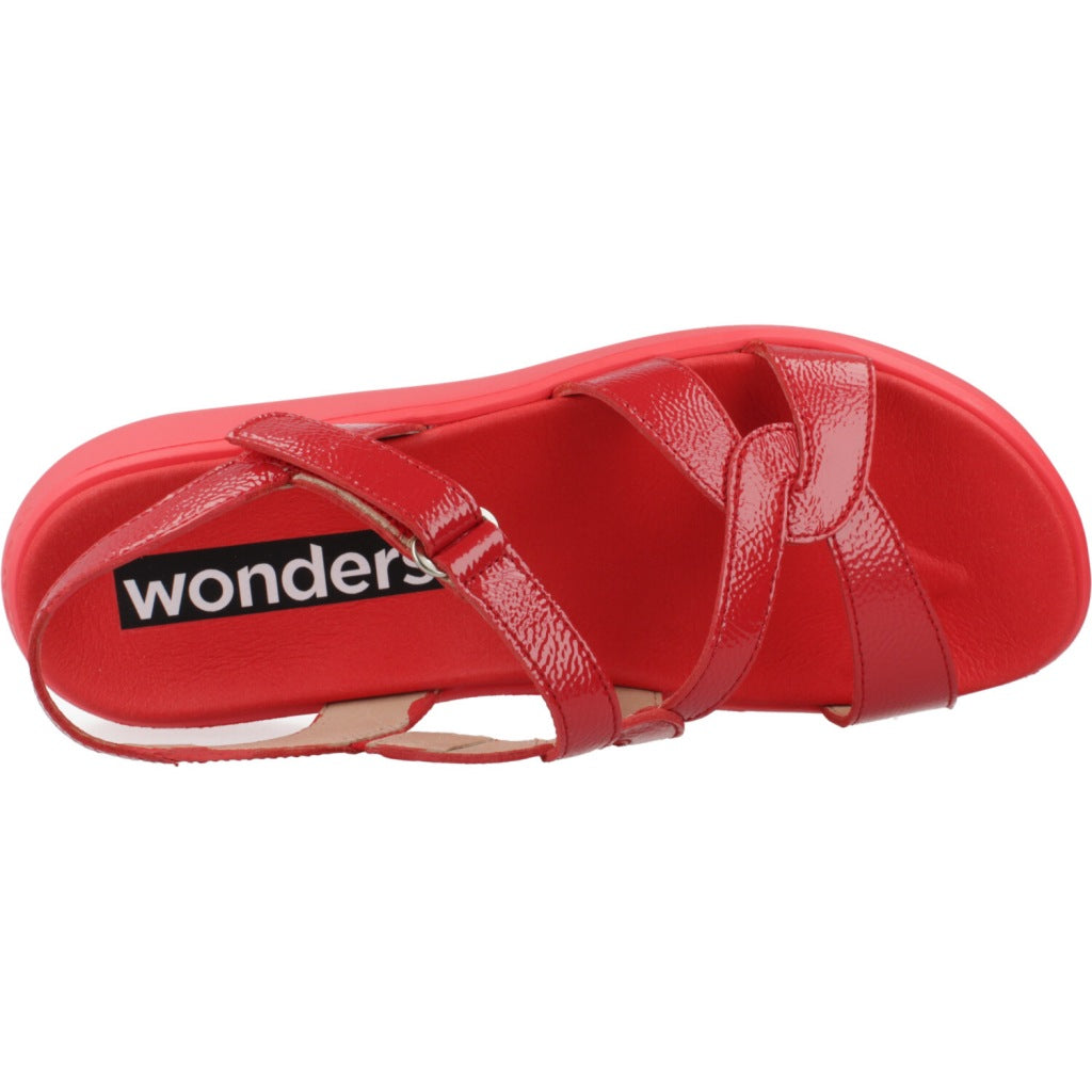 WONDERS C  en color ROJO  (7)