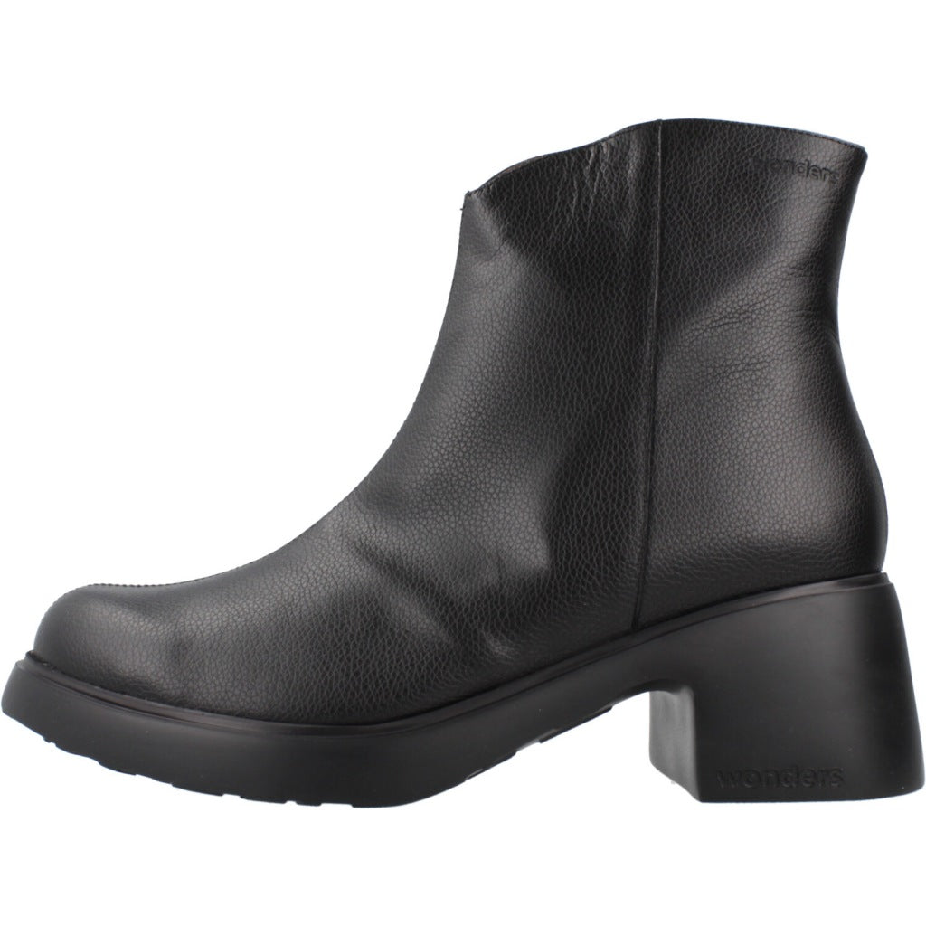 WONDERS E  en color NEGRO  (2)