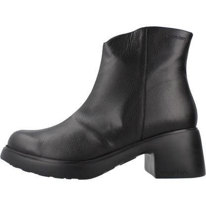 WONDERS E  en color NEGRO  (2)