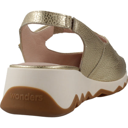 WONDERS SANDALIA CERRADA en color PLATINO  (3)