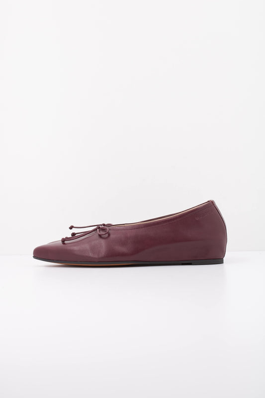 WONDERS A VELVET en color VINO  (1)