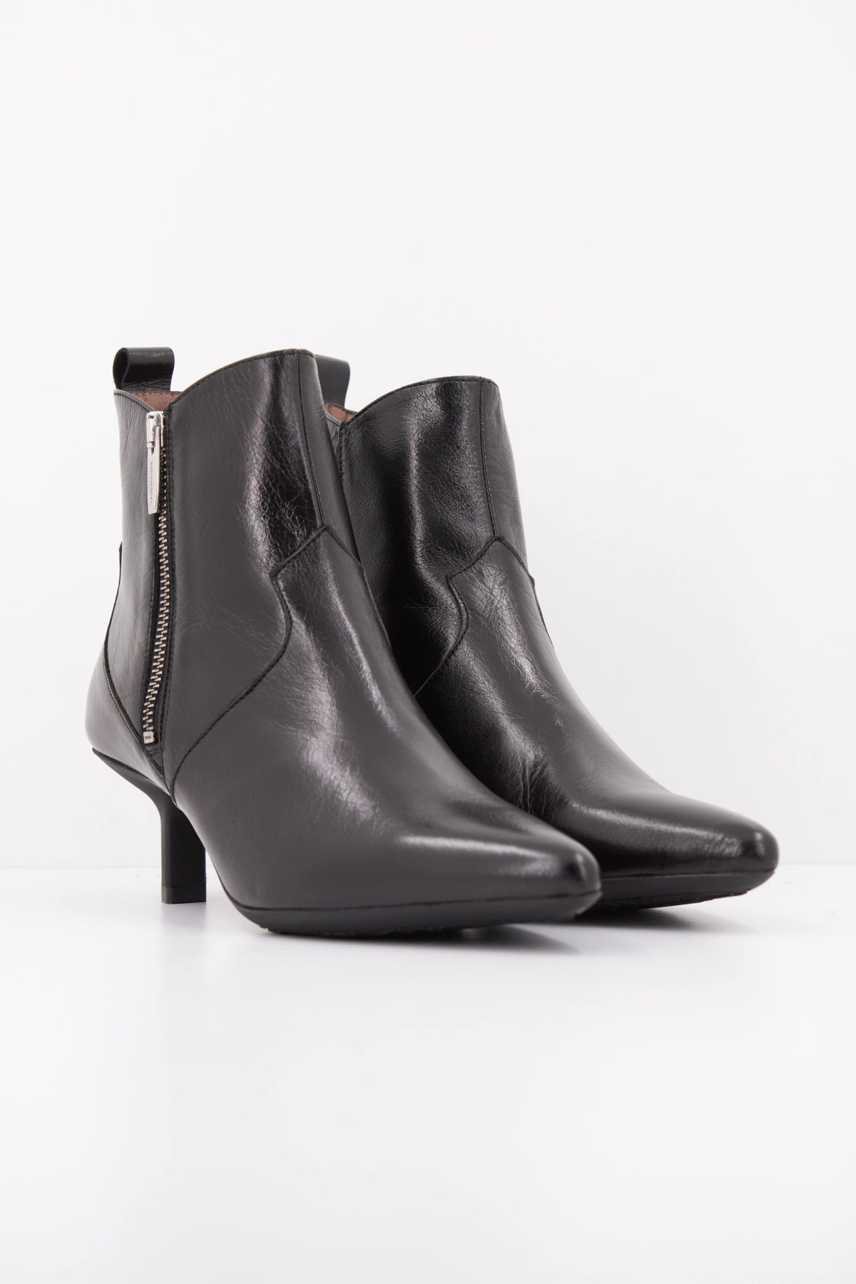 WONDERS G BOTIN TALIS en color NEGRO  (2)