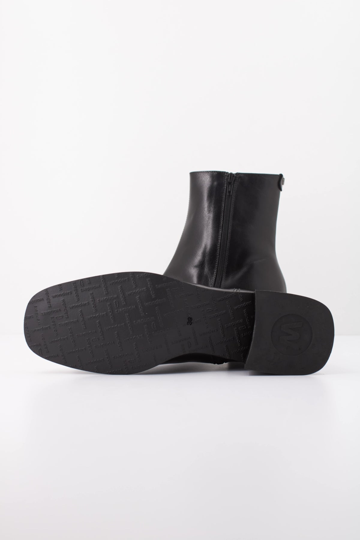 WONDERS D BOTA OREGONLUX en color NEGRO  (5)