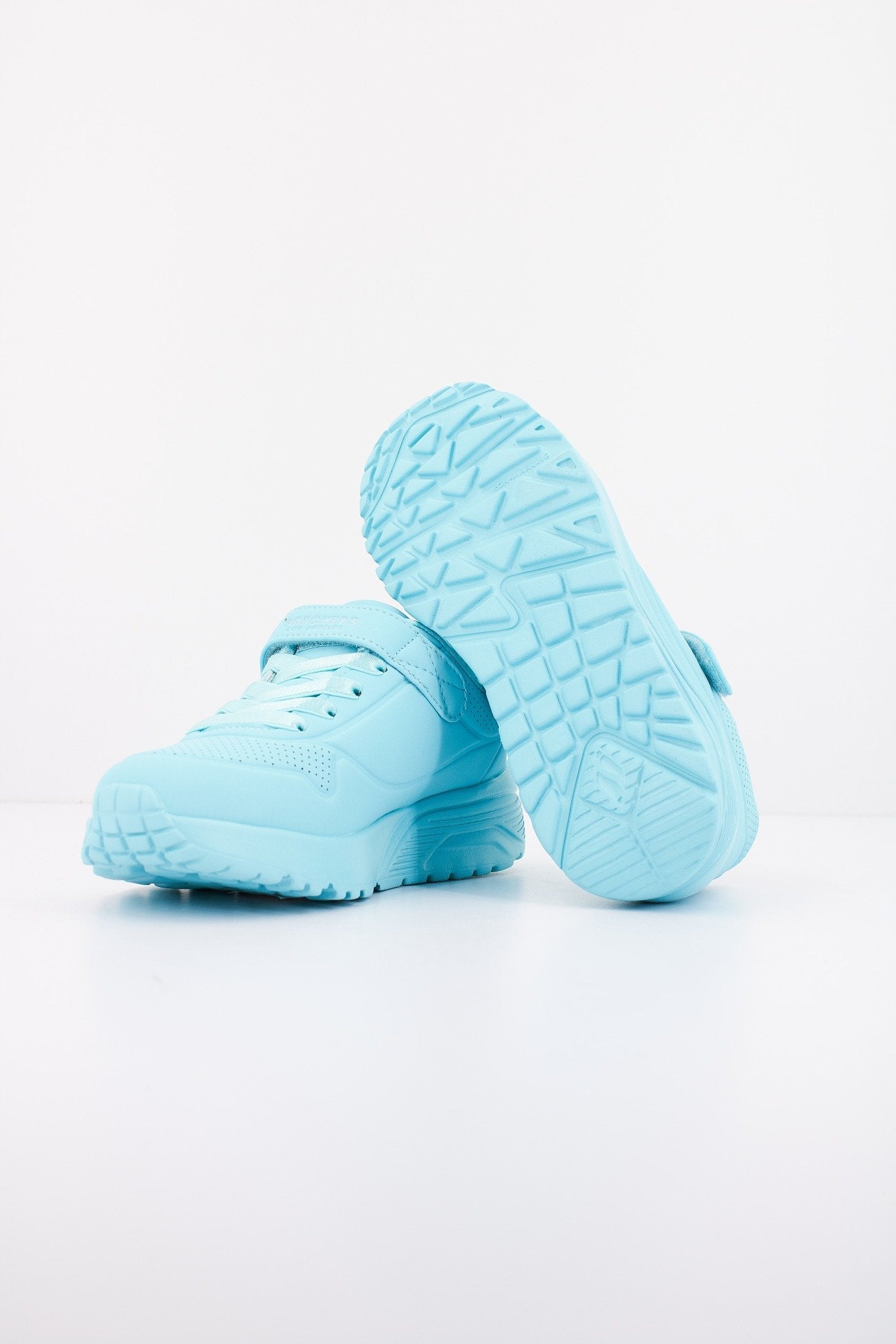 SKECHERS  UNO LITE en color TURQ  (4)
