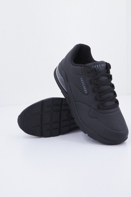 SKECHERS UNO  AIR AROUND YOU en color BBK  (3)