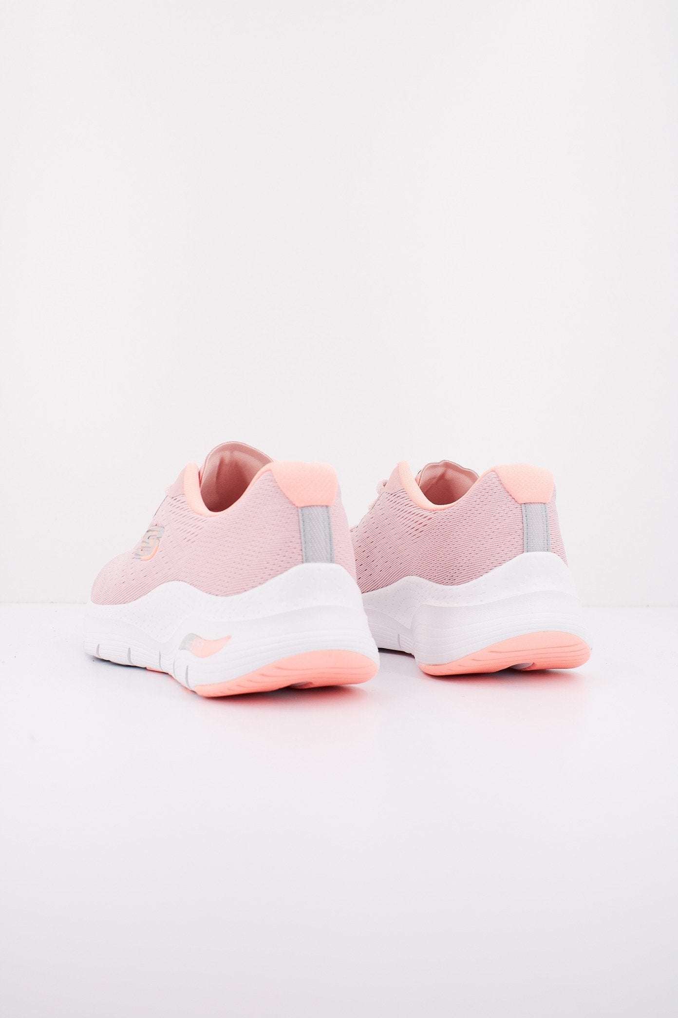 SKECHERS SKECHERS ARCH FIT en color PKCL  (3)