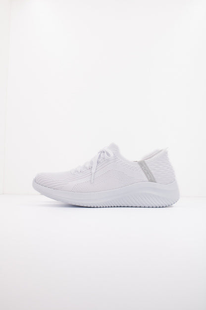 SKECHERS SLIP-INS: ULTRA FLEX en color WHT  (1)