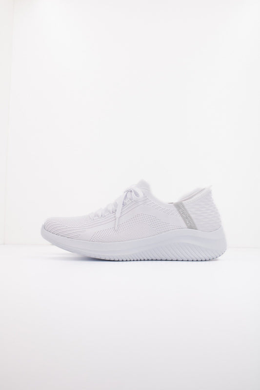 SKECHERS SLIP-INS: ULTRA FLEX en color WHT  (1)