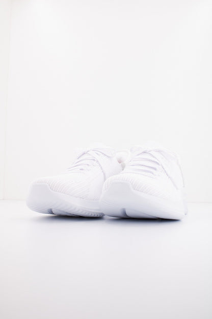 SKECHERS SLIP-INS: ULTRA FLEX en color WHT  (2)
