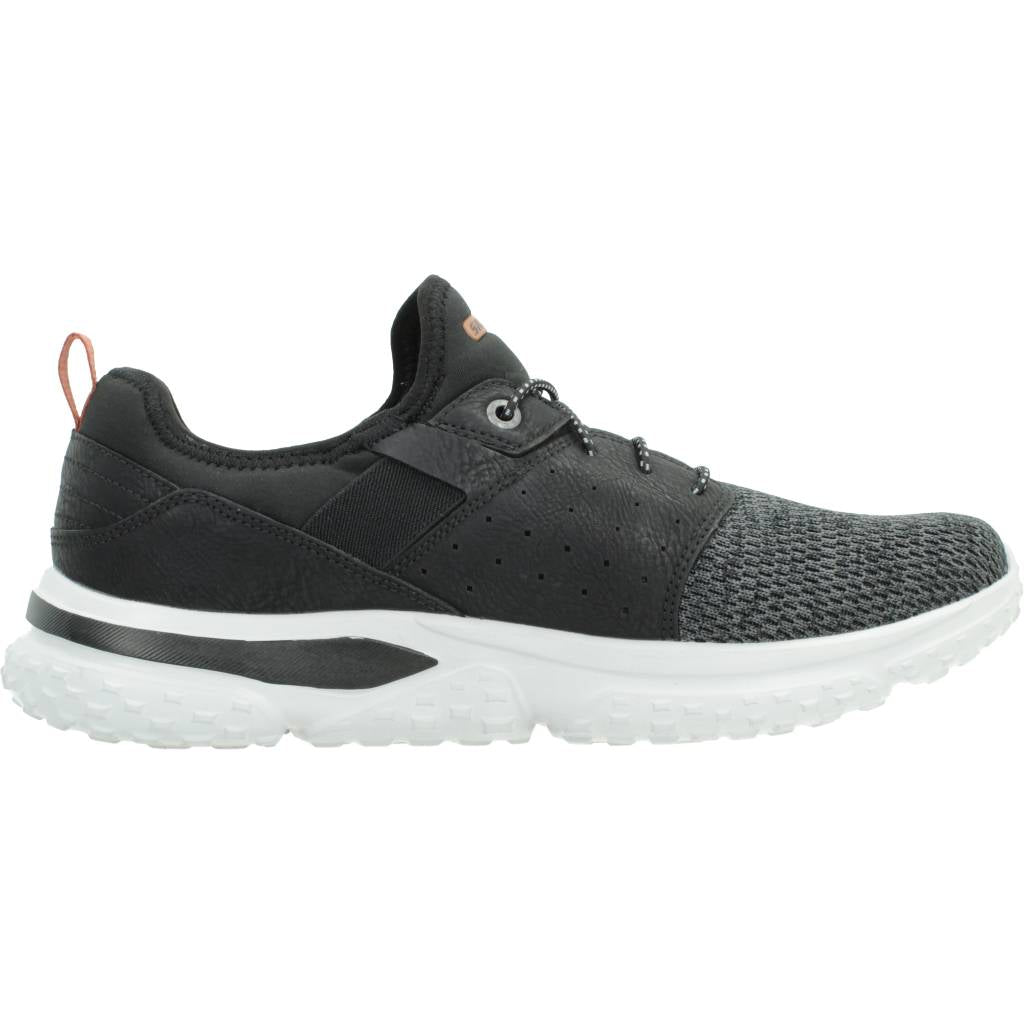 SKECHERS SOLVANO  en color BLK  (4)