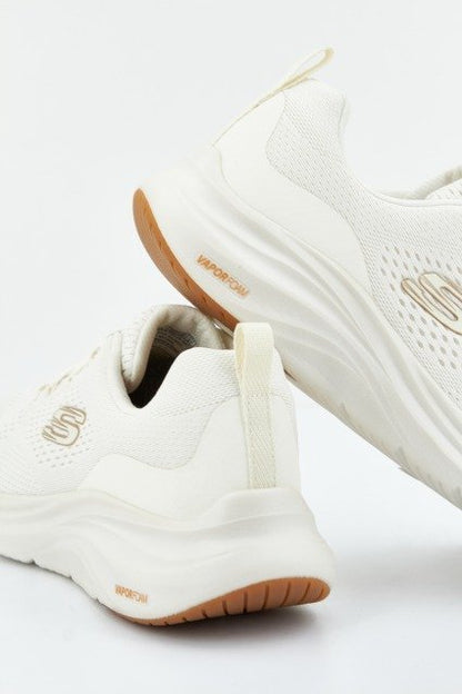 SKECHERS VAPOR FOAM en color NAT  (4)