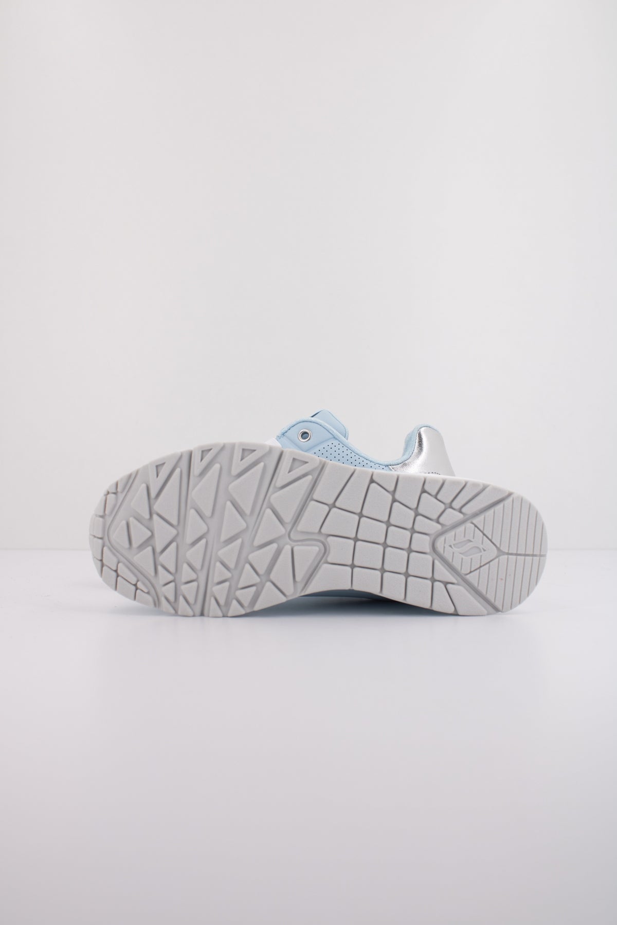 SKECHERS UNO GEN en color LBSL  (5)