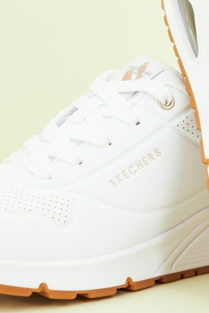 SKECHERS UNO GEN en color WHT  (4)