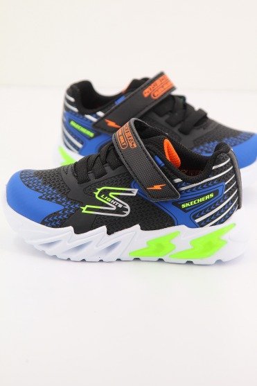 SKECHERS FLEX-GLOW BOLT en color BKBL  (1)