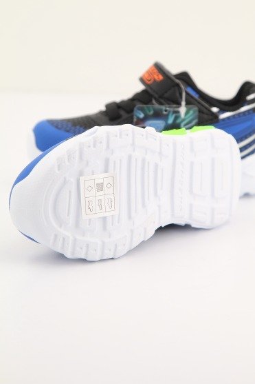 SKECHERS FLEX-GLOW BOLT en color BKBL  (4)