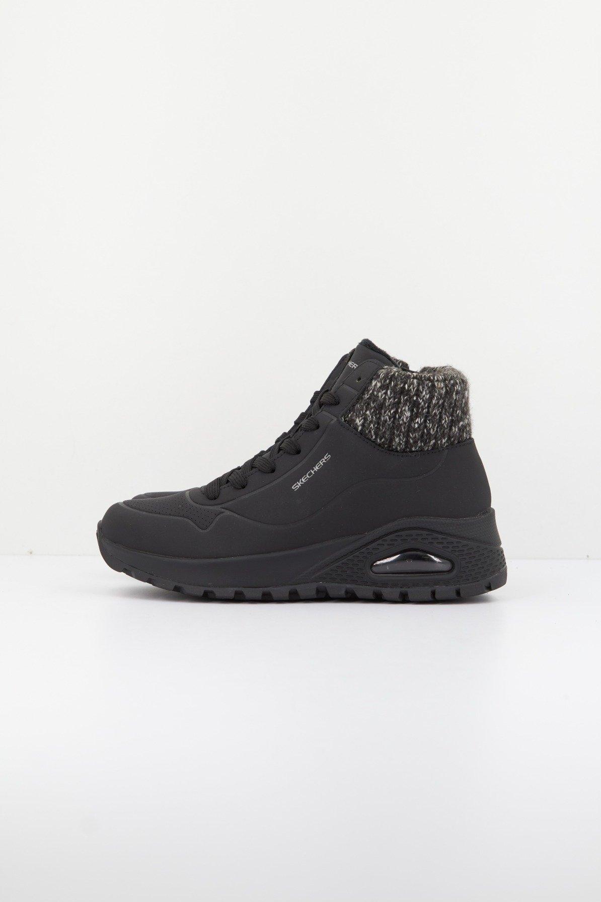 SKECHERS  en color BLK  (1)