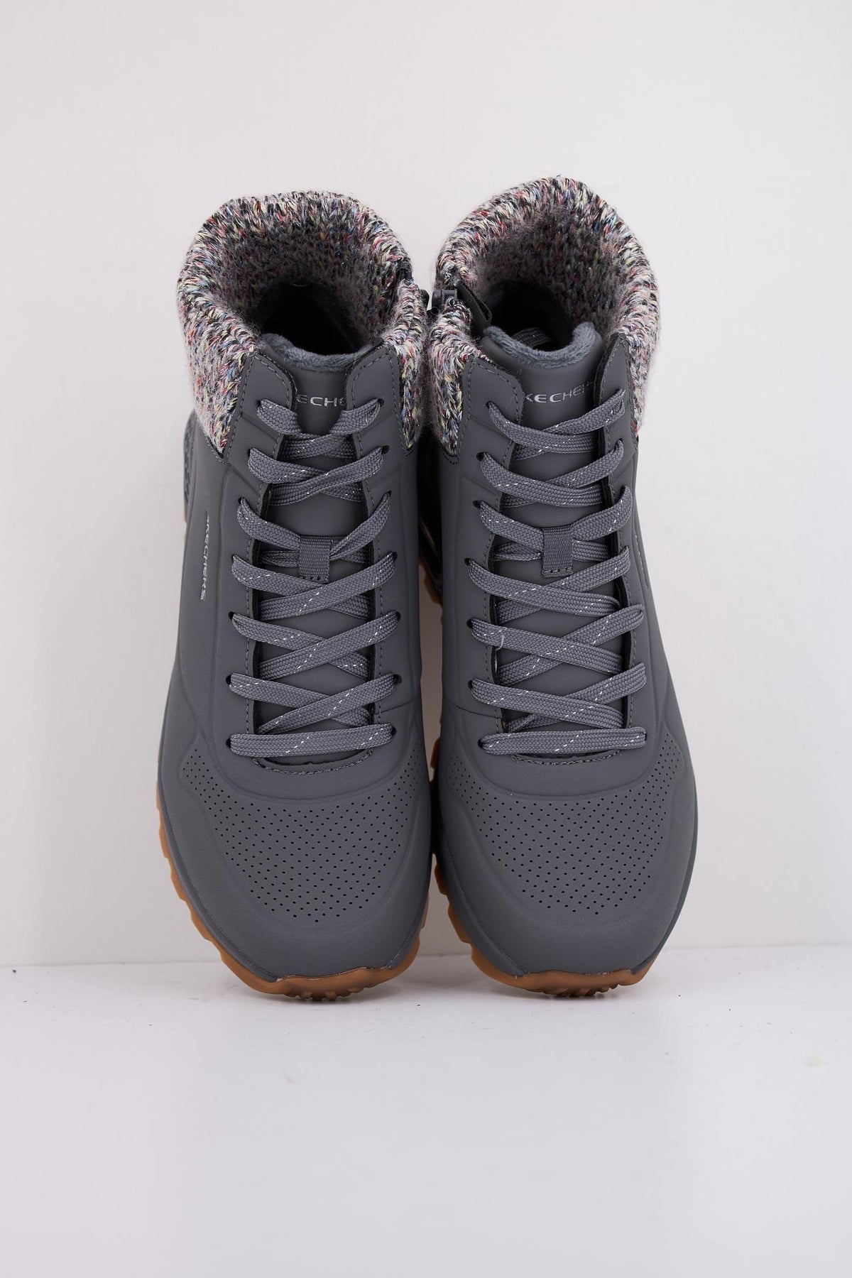 SKECHERS UNO RUGGED en color CCL  (3)