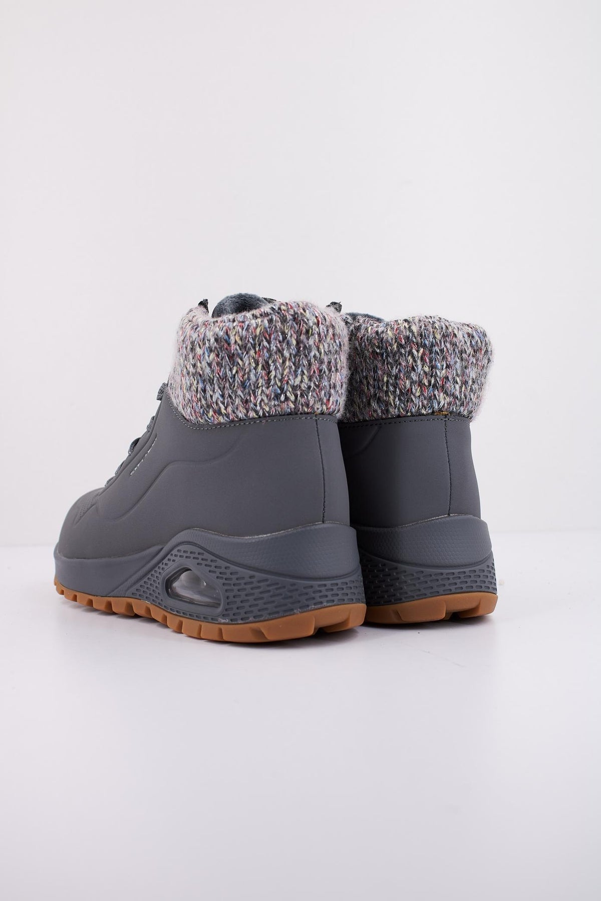 SKECHERS UNO RUGGED en color CCL  (4)