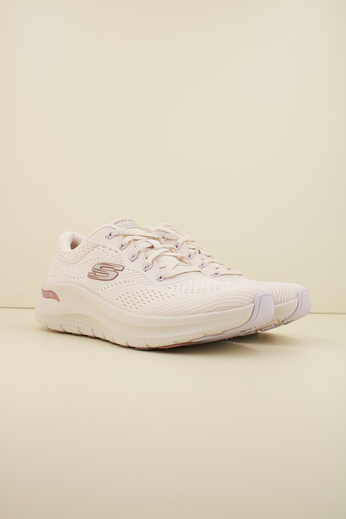 SKECHERS ARCH FIT . en color NTMT  (2)