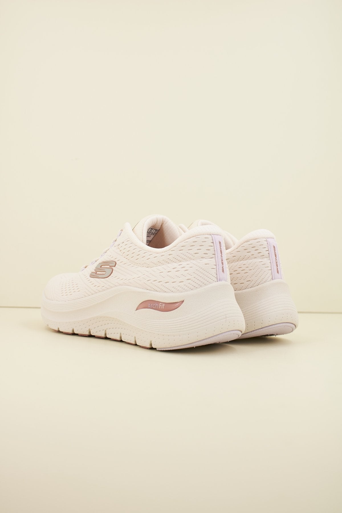 SKECHERS ARCH FIT . en color NTMT  (3)