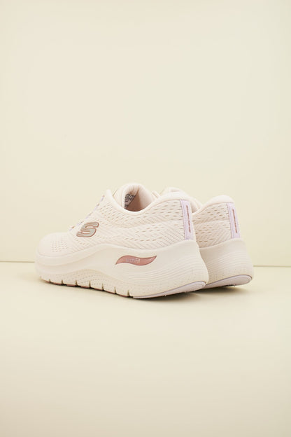 SKECHERS ARCH FIT . en color NTMT  (3)