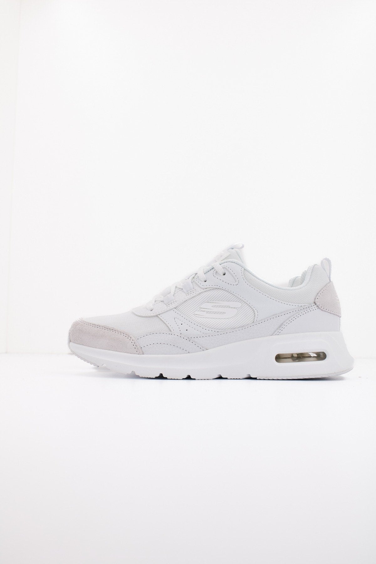 SKECHERS  SKECH-AIR COURT en color WHT  (1)