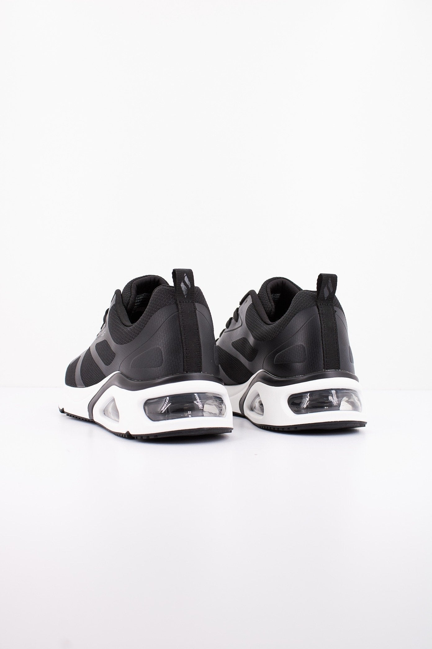 SKECHERS  TRES-AIR UNO en color BLK  (3)