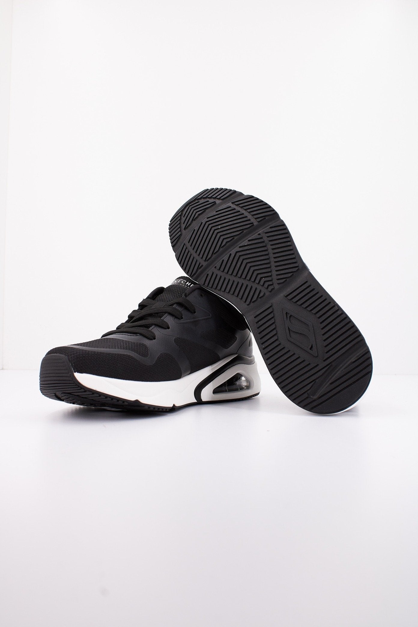 SKECHERS  TRES-AIR UNO en color BLK  (4)