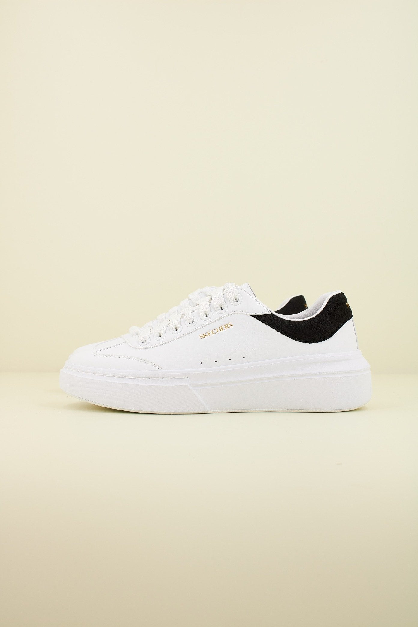 SKECHERS CORDOBA CLASSIC en color WBK  (1)