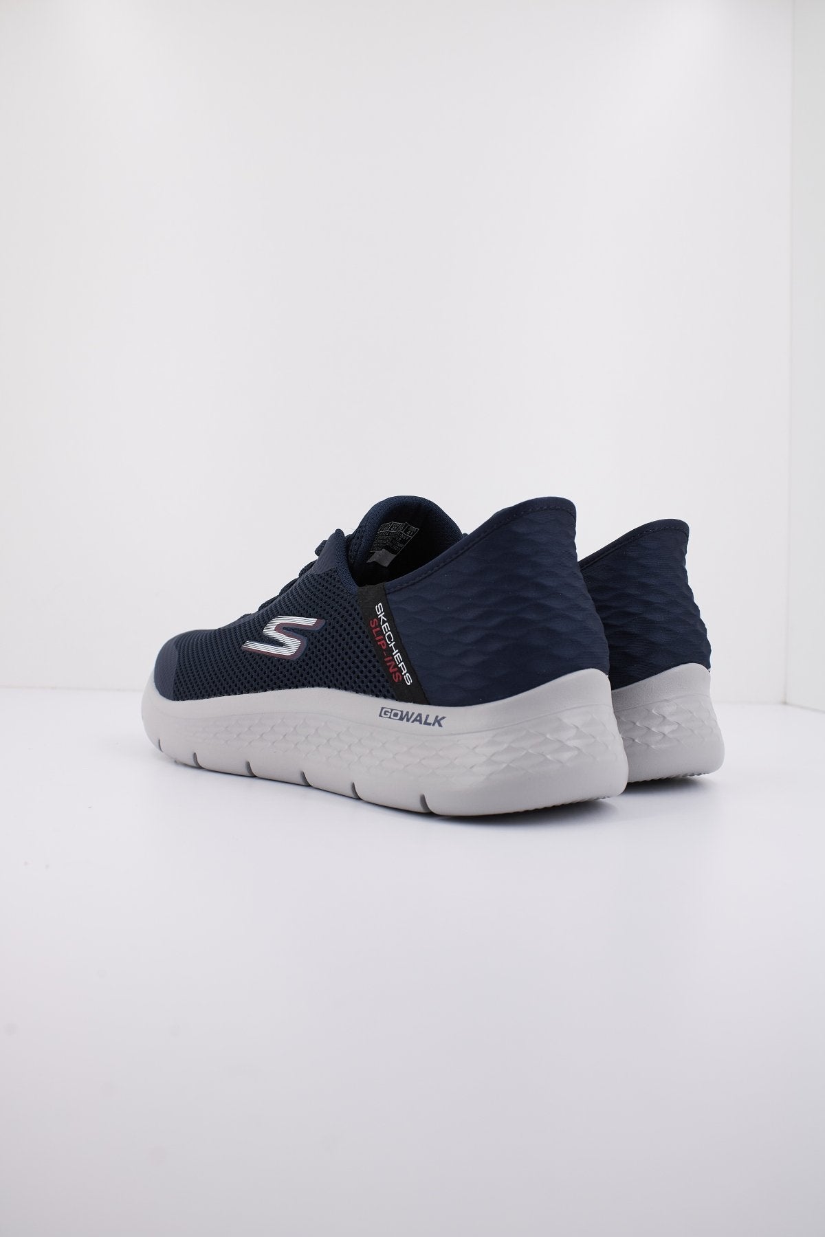 SKECHERS SLIP INS: GO WALK AR en color NVY  (3)