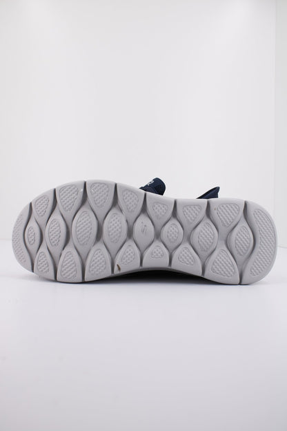 SKECHERS SLIP INS: GO WALK AR en color NVY  (4)