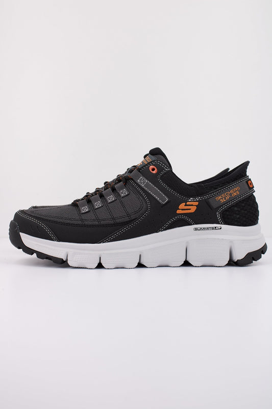 SKECHERS SUMMITS AT SLIP-INS en color GYOR  (1)