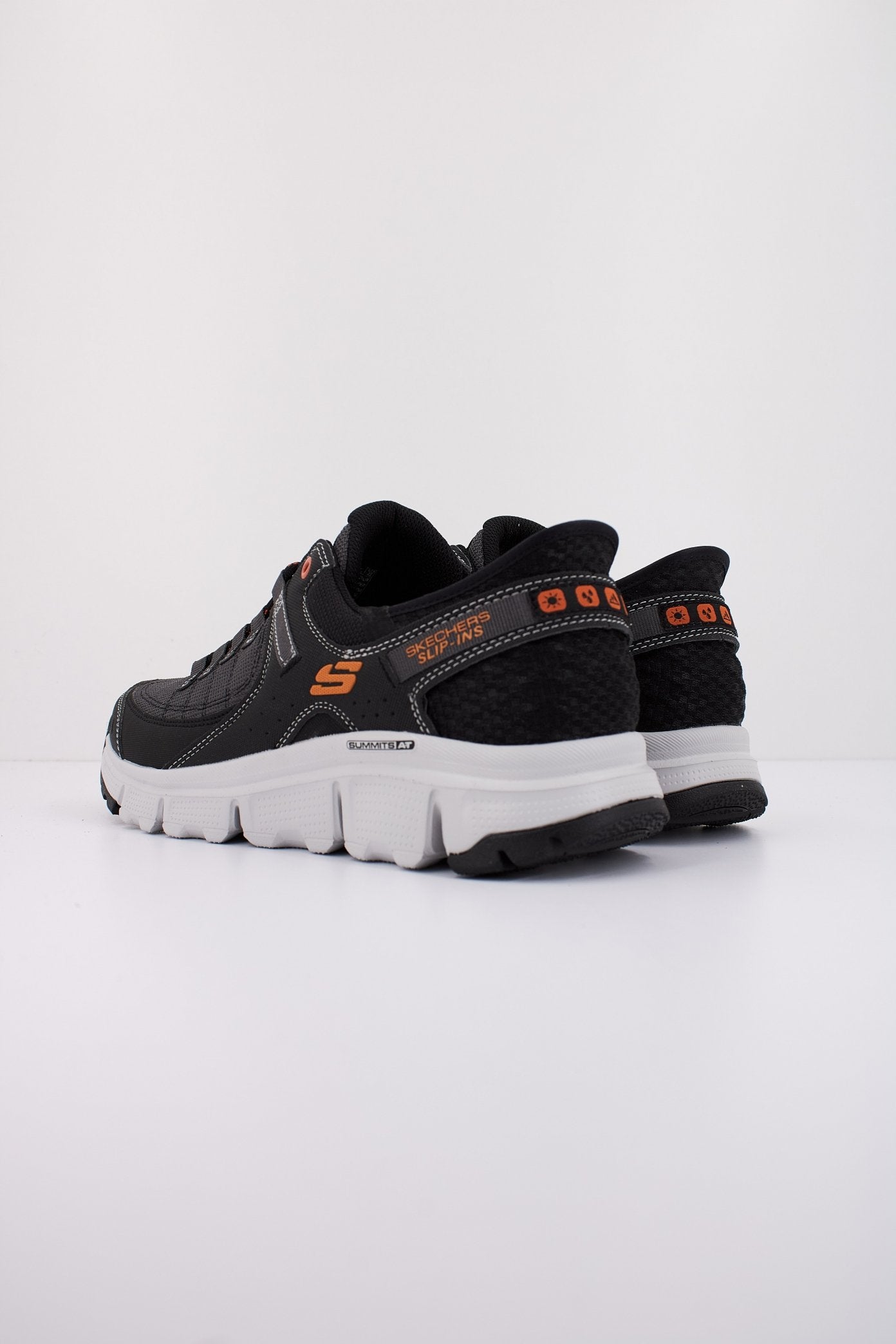 SKECHERS SUMMITS AT SLIP-INS en color GYOR  (3)