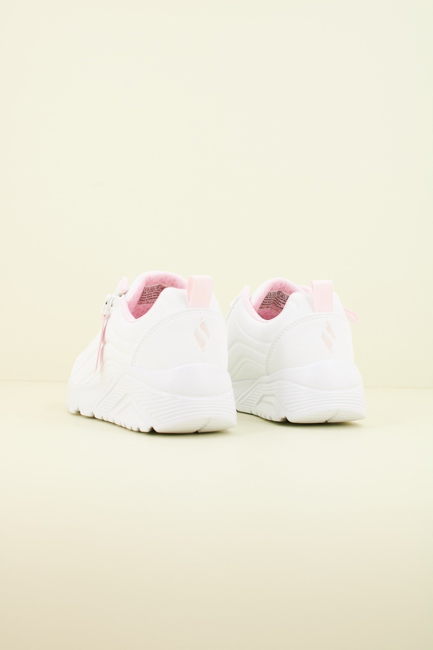 SKECHERS UNO LITE - EASY ZIP en color WHT  (3)