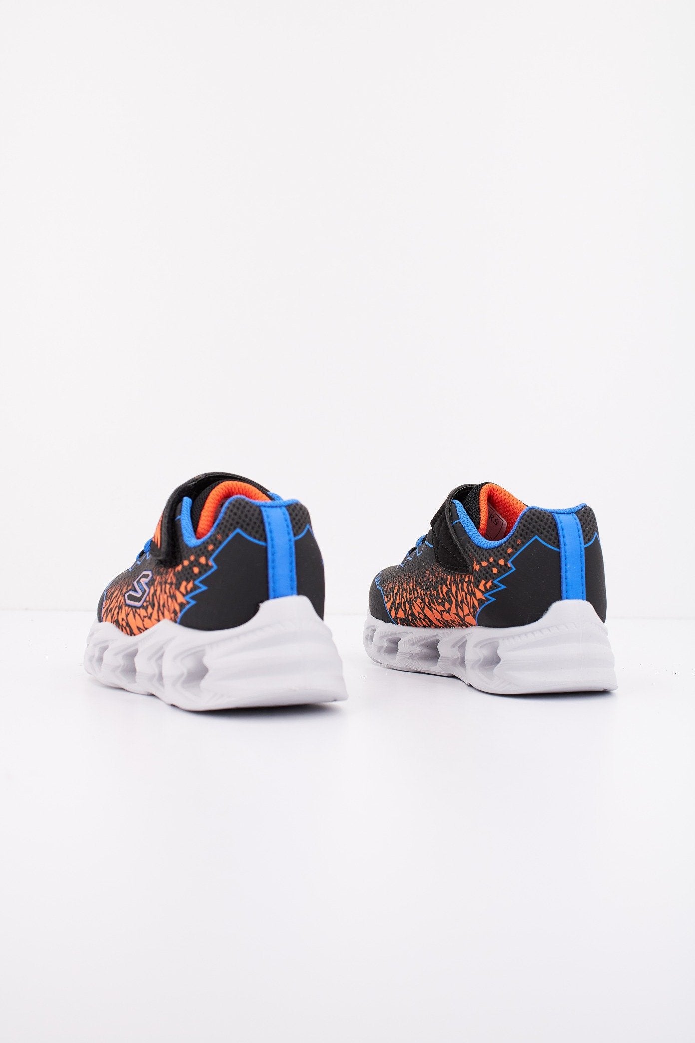 SKECHERS VORTEX . en color BBOR  (3)