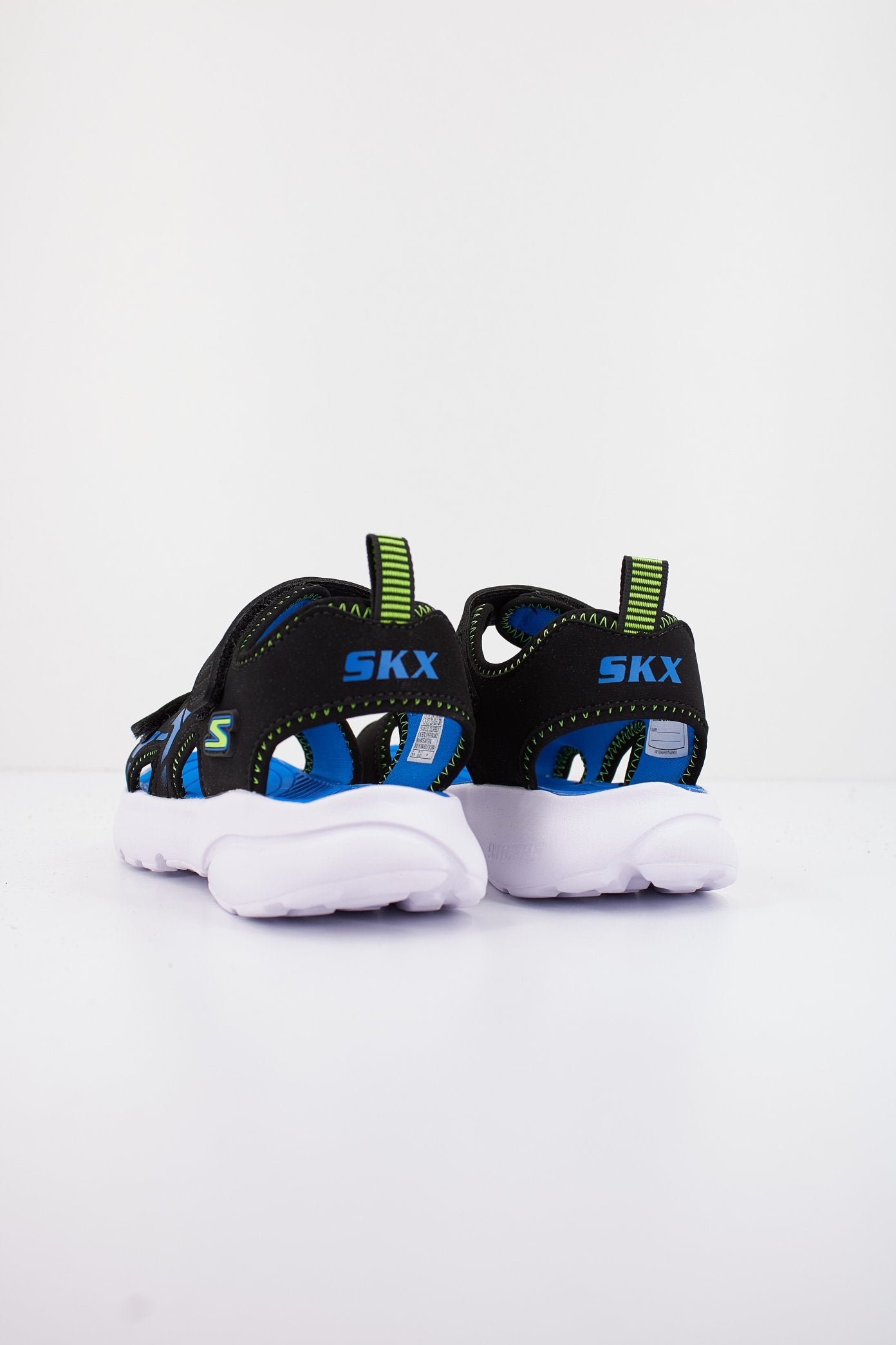 SKECHERS L  en color BBLM  (3)