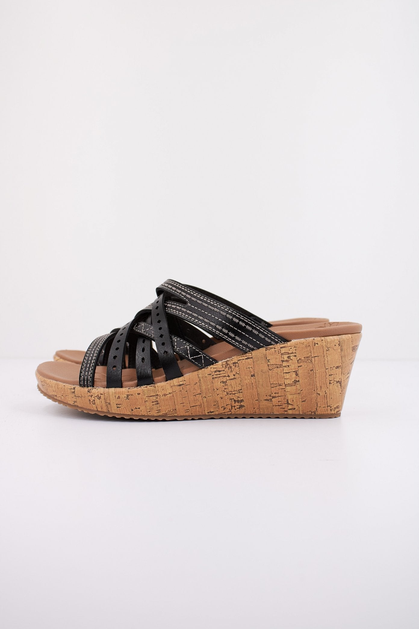 SKECHERS BEVERLEE - HOT SPRIN en color BLK  (1)