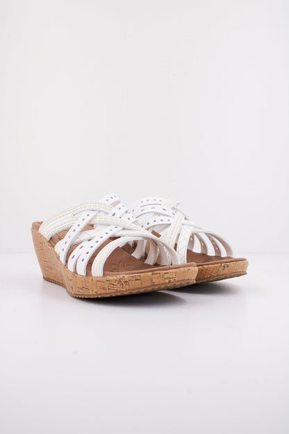 SKECHERS BEVERLEE - HOT SPRIN en color WHT  (2)
