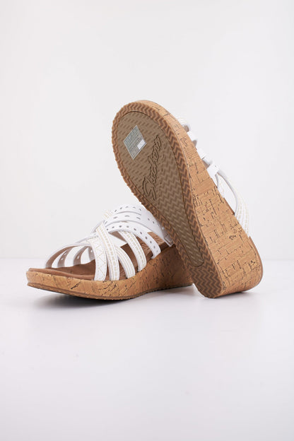SKECHERS BEVERLEE - HOT SPRIN en color WHT  (4)
