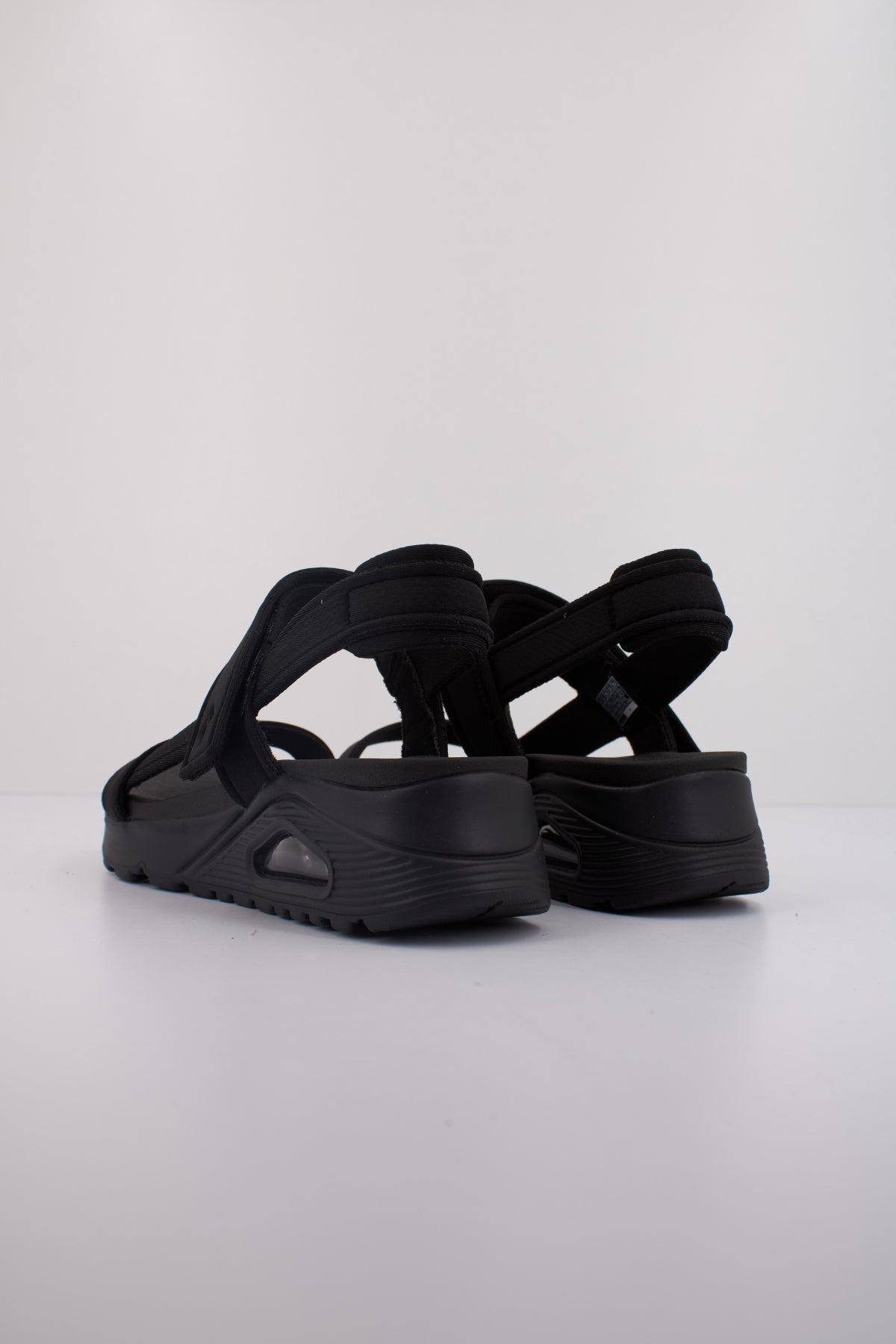 SKECHERS UNO - SUMMER STAND  en color BBK  (4)