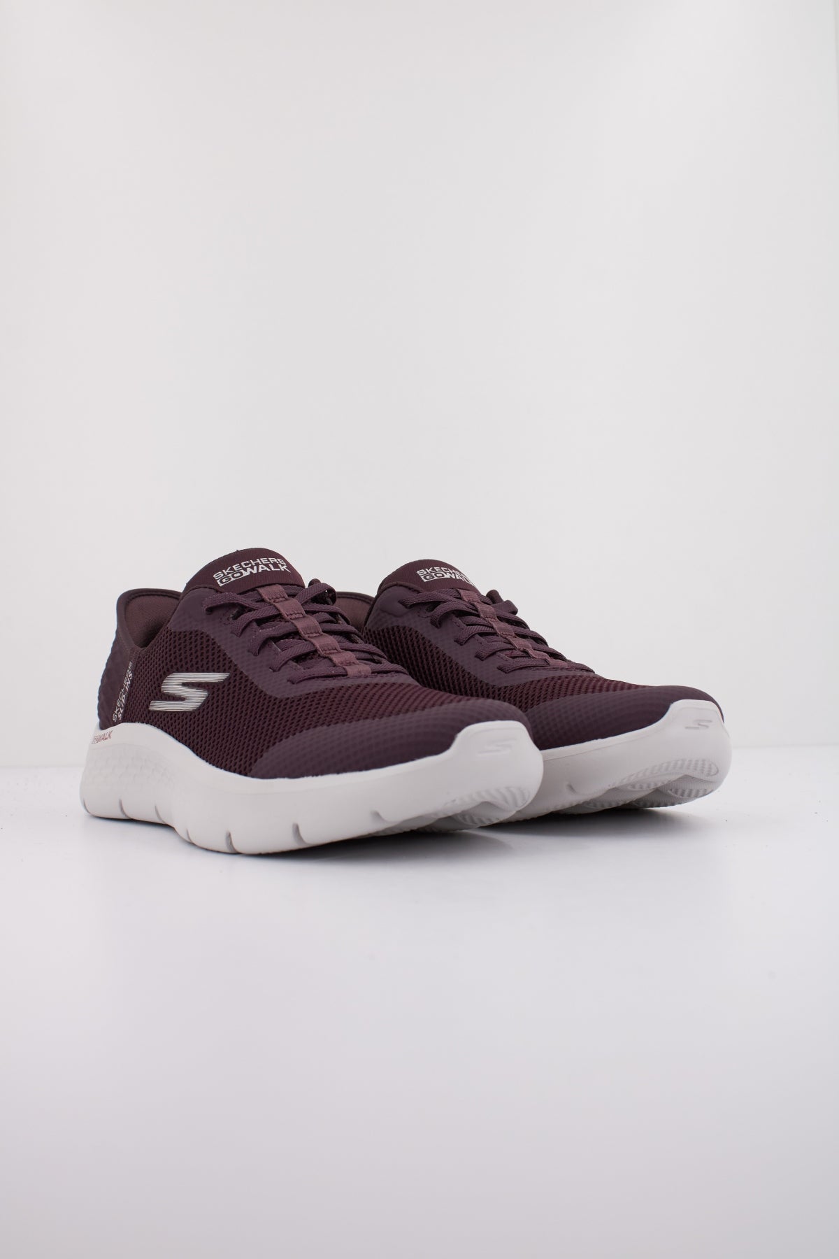 SKECHERS SLIP-INS  GO WALK FL en color BURG  (2)