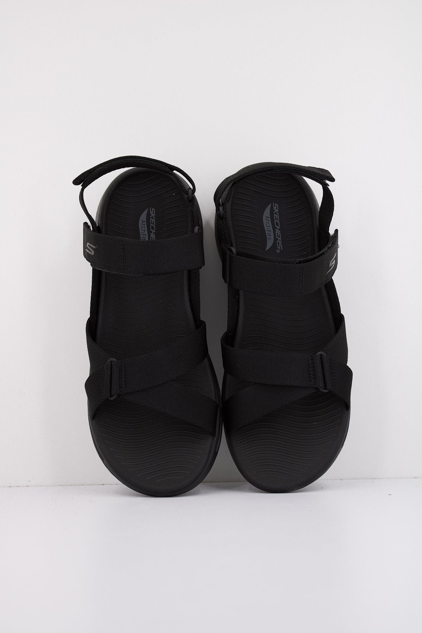 SKECHERS GO WALK ARCH FIT SAN en color BBK  (3)