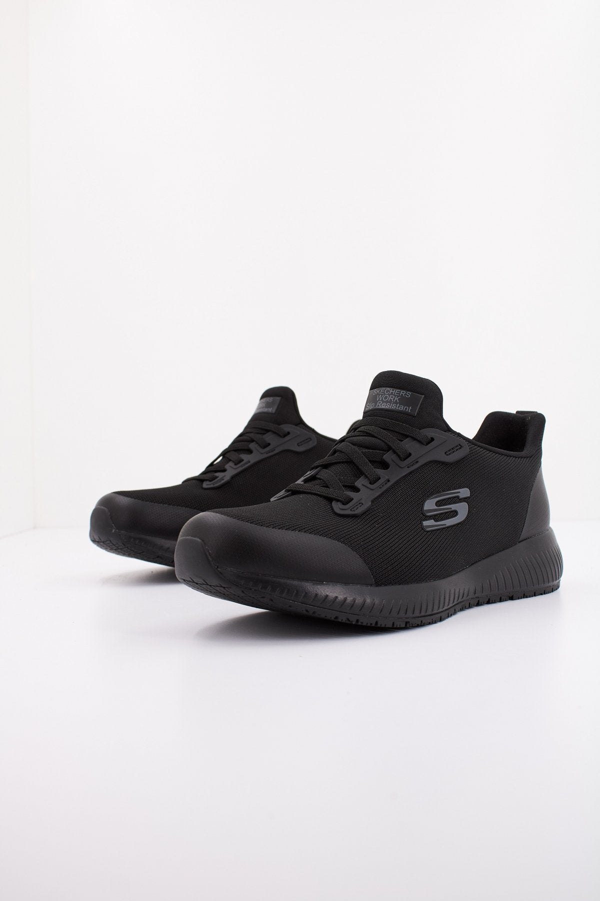 SKECHERS SQUAD en color BLK  (2)