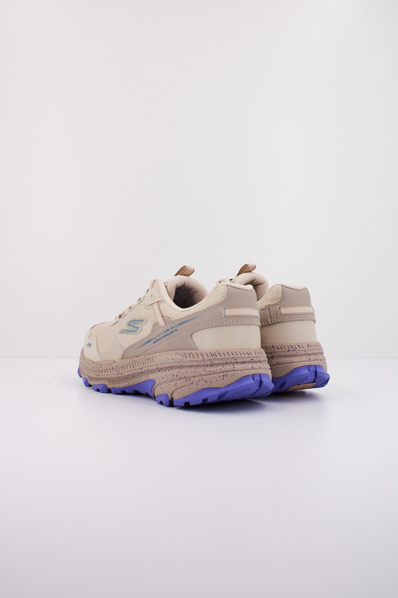 SKECHERS GO RUN TRAIL ALTITUD en color NTPR  (4)
