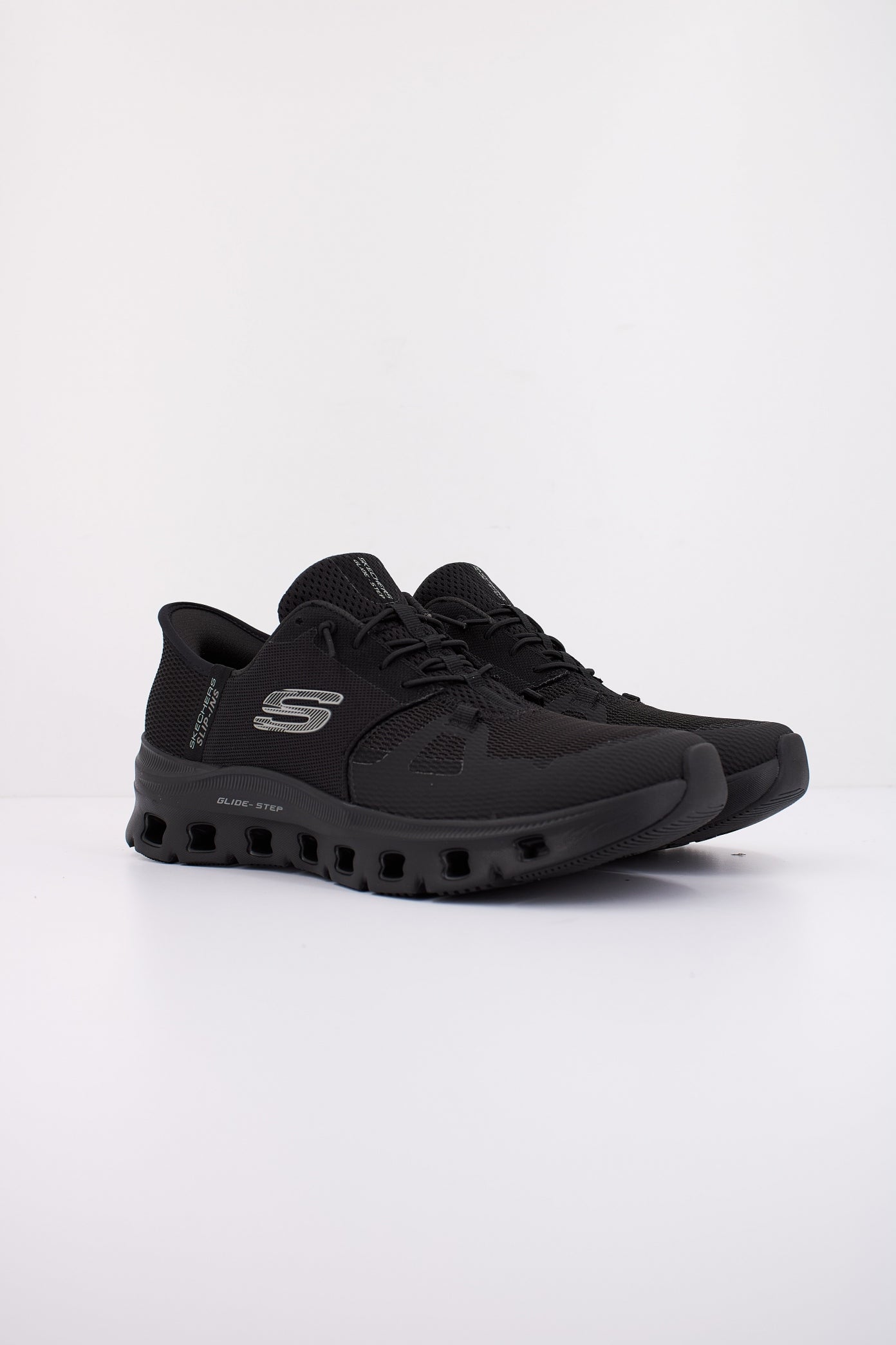 SKECHERS GLIDE-STEP PRO en color BBK  (2)
